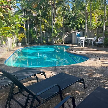 Appartamento Vibes At Five Noosa Noosaville Esterno foto